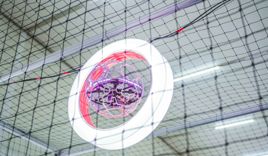 無人機(jī)足球