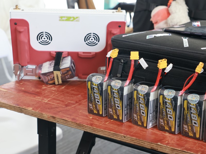Tattu R-Line 6.0 1480mah  FPV競(jìng)速電池