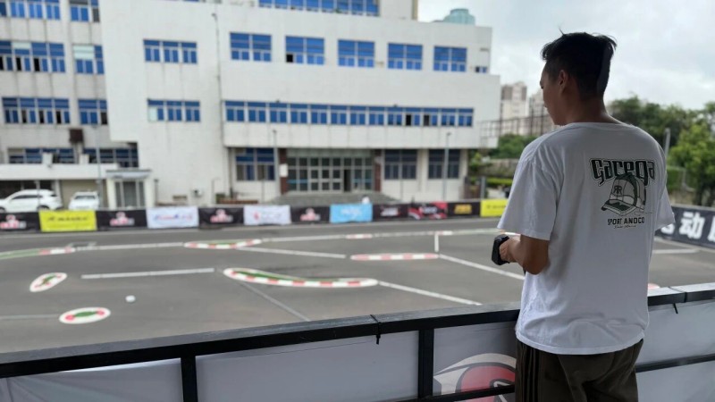1/10平路遙控車邀請(qǐng)賽 選手 1/10平路遙控車邀請(qǐng)賽 選手