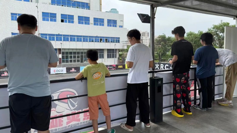 1/10平路遙控車邀請(qǐng)賽 比賽現(xiàn)場(chǎng) 1/10平路遙控車邀請(qǐng)賽 比賽現(xiàn)場(chǎng)
